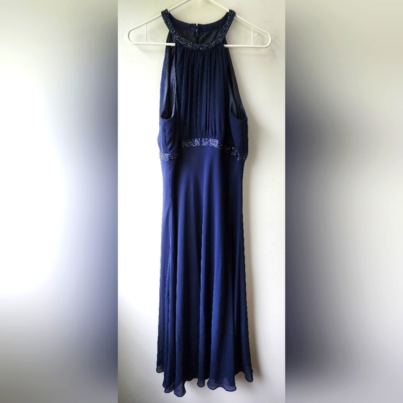 Jones Wear Dresses & Skirts - Jones Wear Sleeveless High Neck Formal Dress with Beading Dress sz 14
